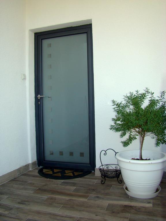 Apartment Luka Tucepi Ngoại thất bức ảnh