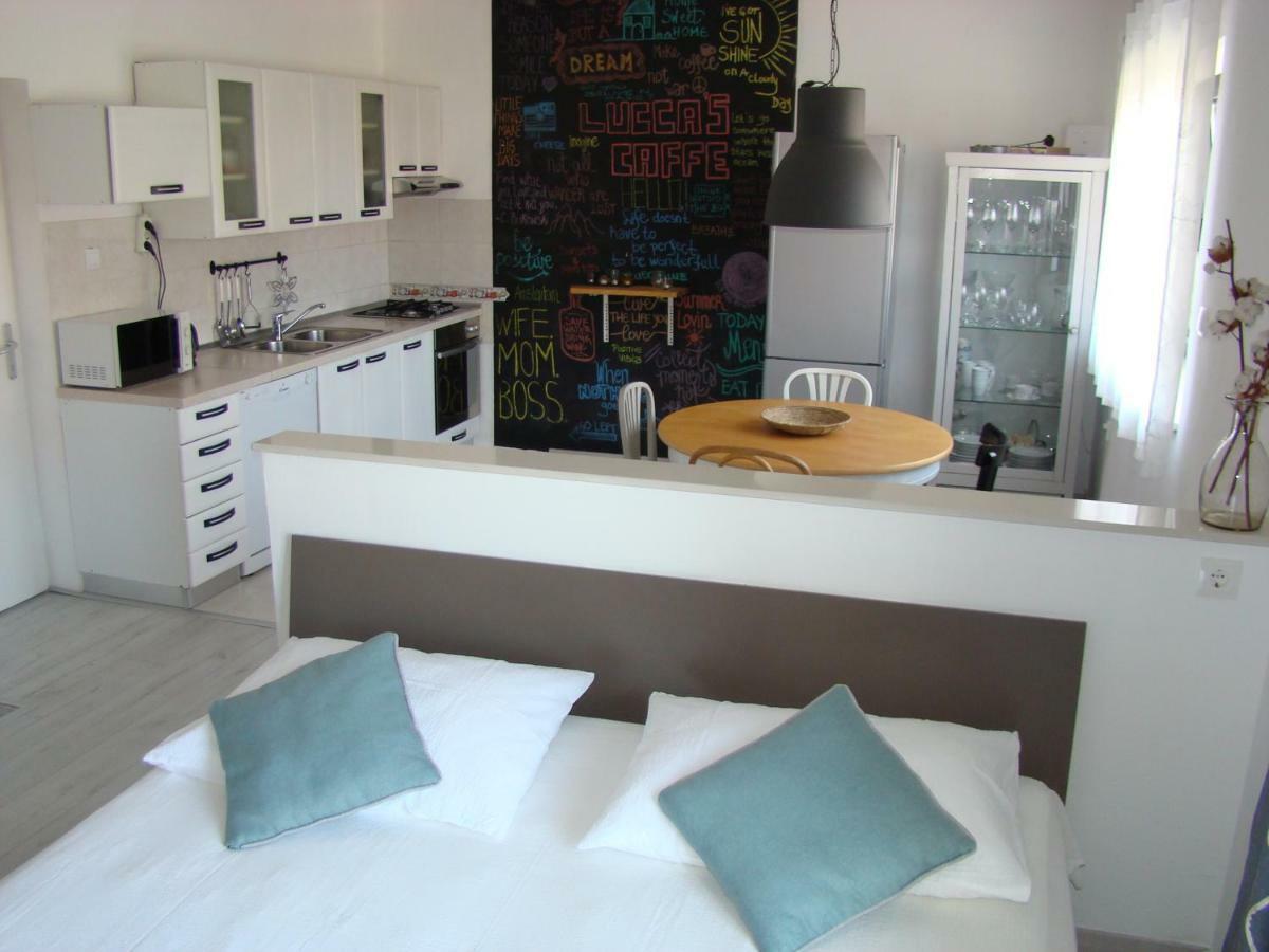 Apartment Luka Tucepi Ngoại thất bức ảnh
